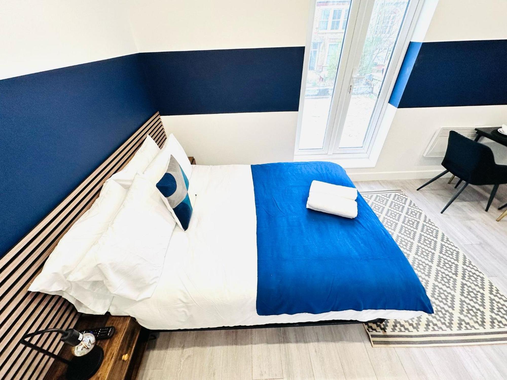 High Standard Central Studios Perfect For Tourists! Londra Esterno foto