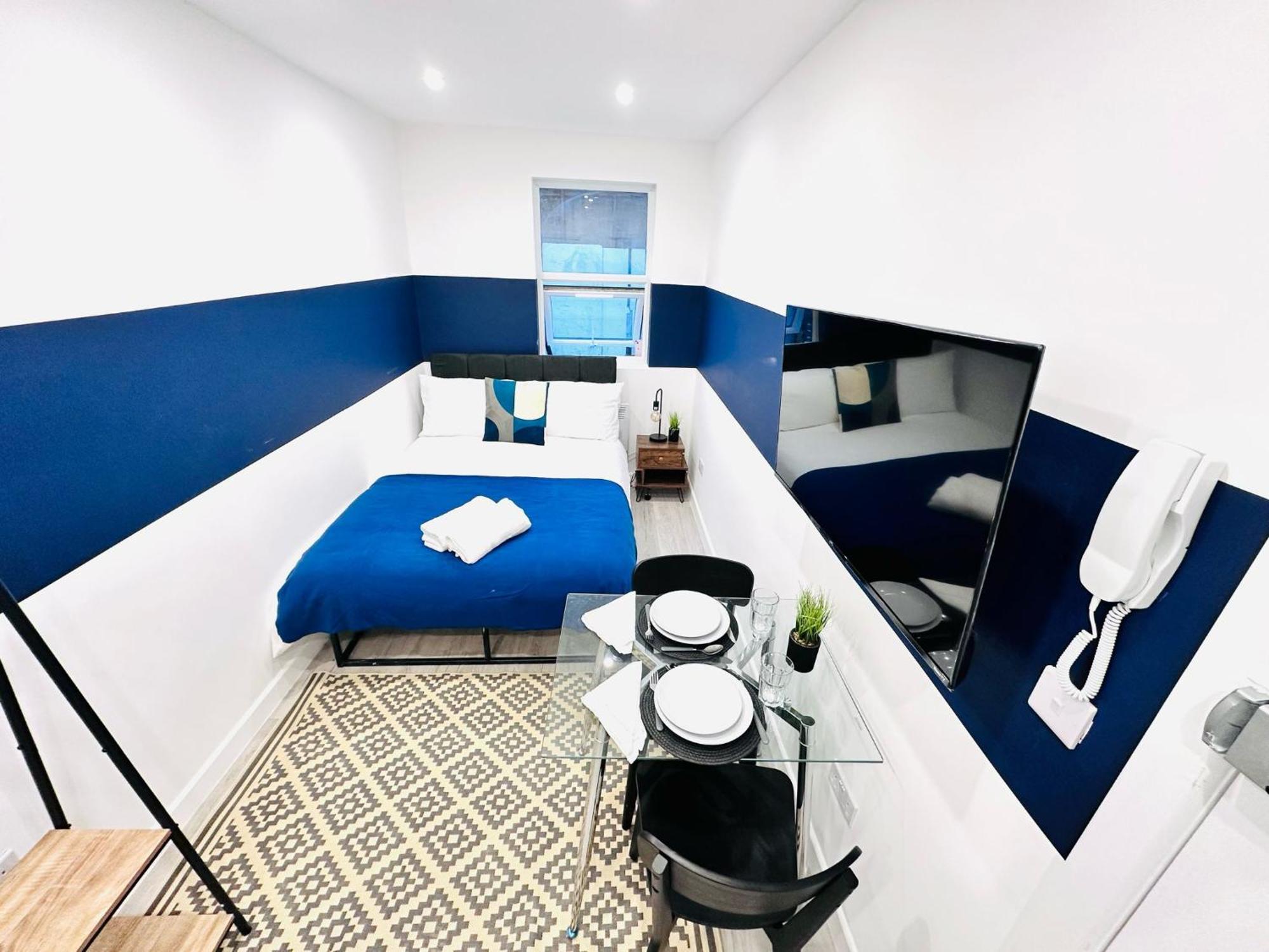 High Standard Central Studios Perfect For Tourists! Londra Esterno foto
