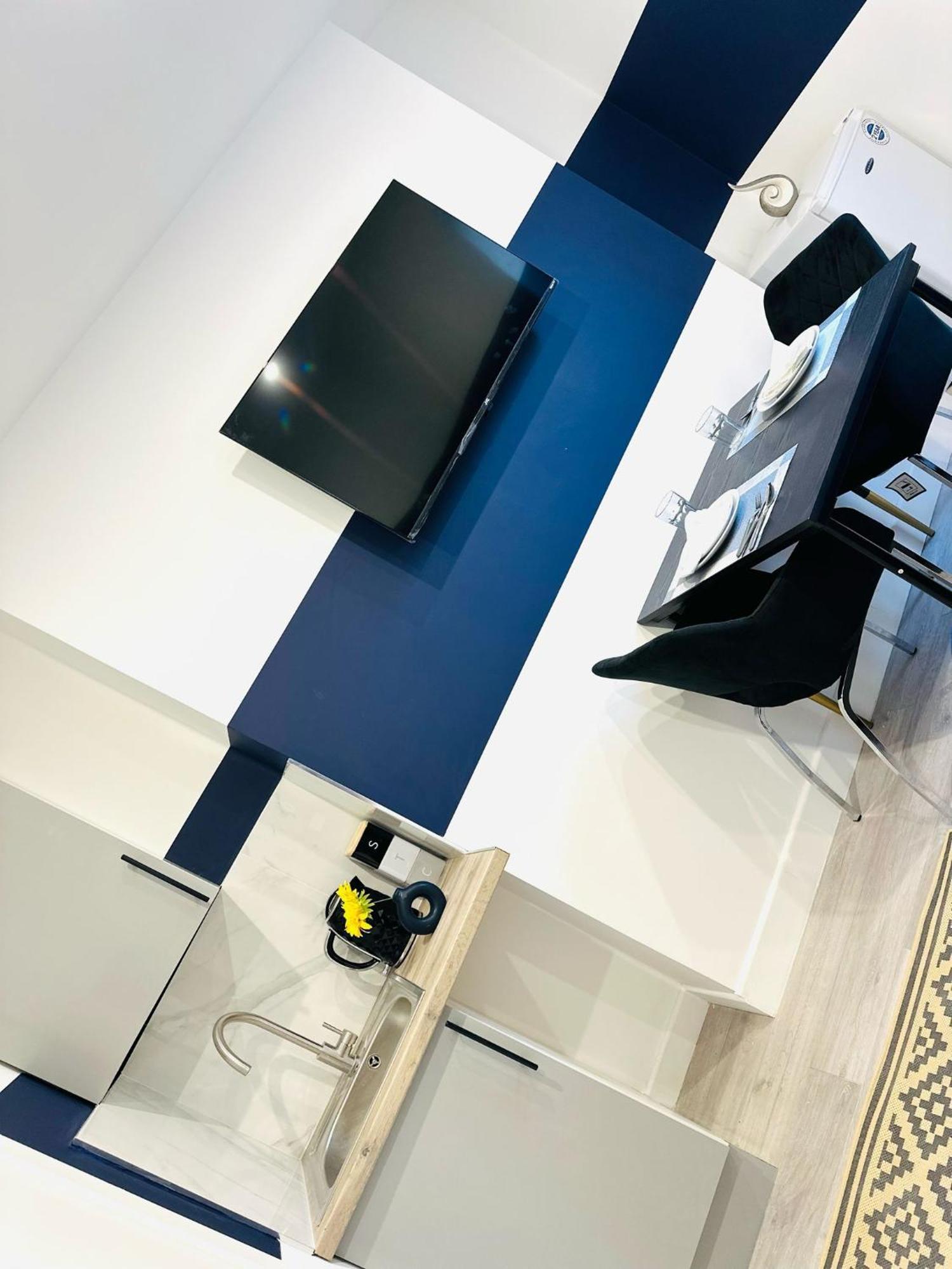 High Standard Central Studios Perfect For Tourists! Londra Esterno foto